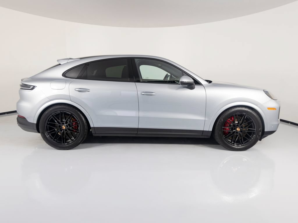 Certified 2026 Porsche Cayenne S AWD/4WD image 12