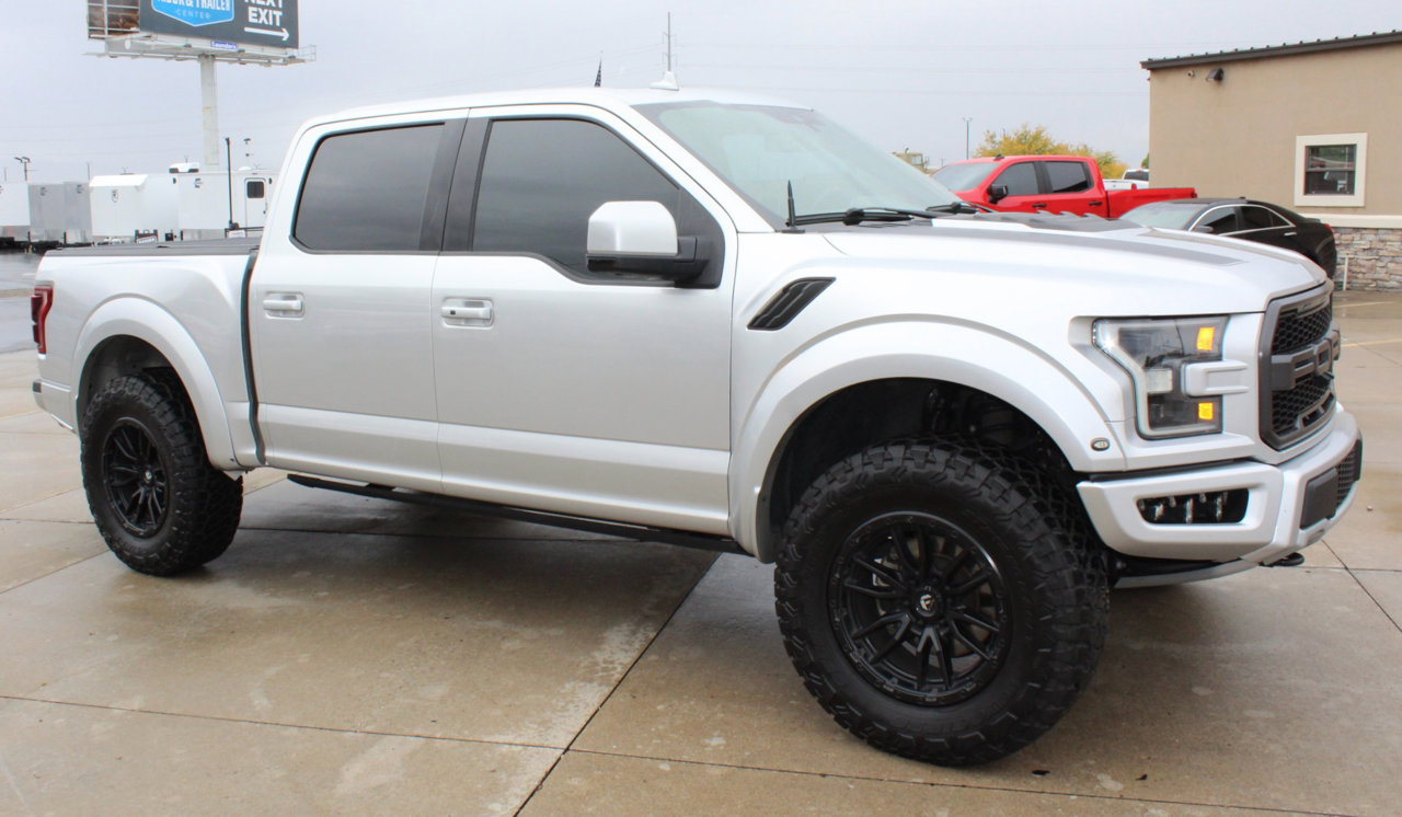 Used 2019 Ford F150 Raptor w/ Equipment Group 802A Luxury image 13