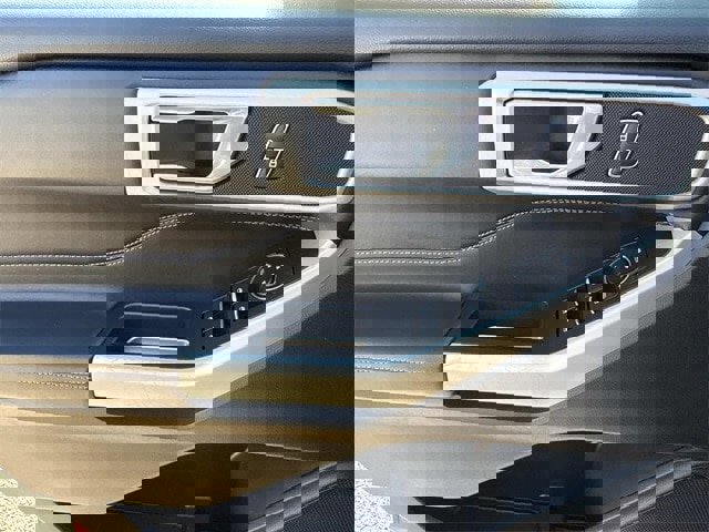 Certified 2022 Ford Explorer XLT w/ Class IV Trailer Tow Package image 27