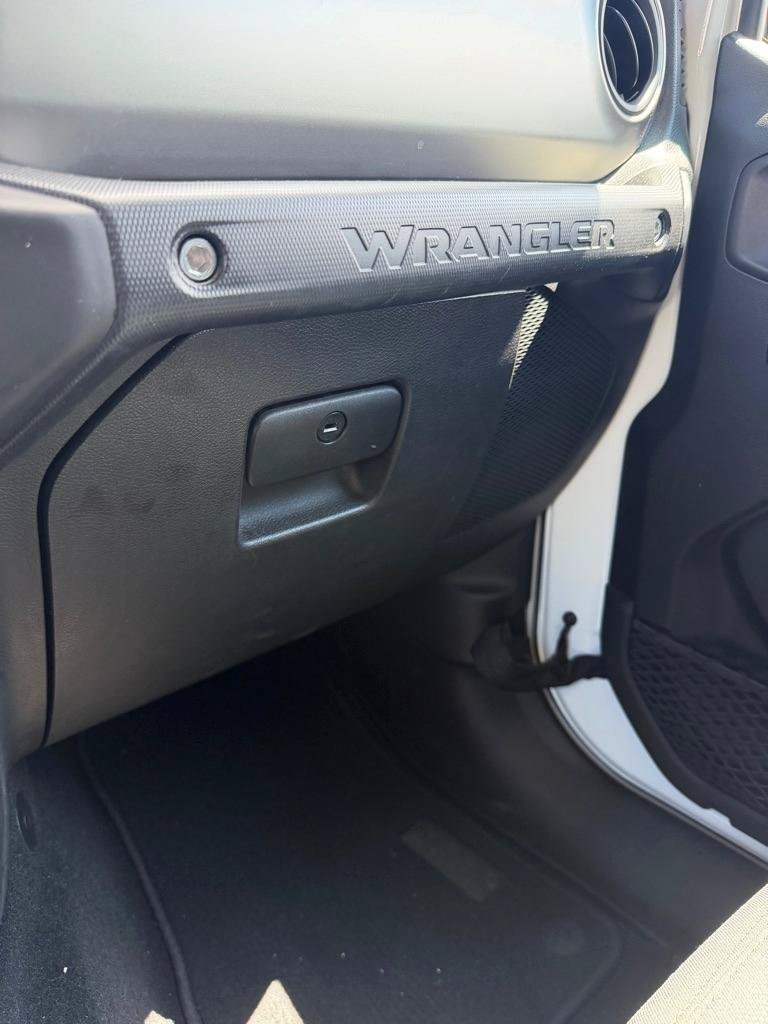 Used 2018 Jeep Wrangler Unlimited Sport S AWD/4WD image 20