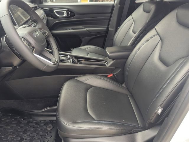 New 2025 Jeep Compass Limited w/ Sun & Sound Group image 9