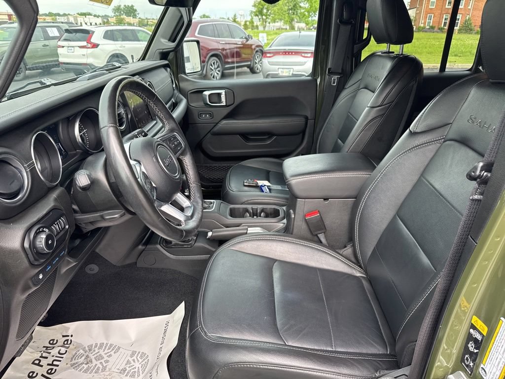 Used 2022 Jeep Wrangler Unlimited Sahara w/ Cold Weather Group AWD/4WD image 29