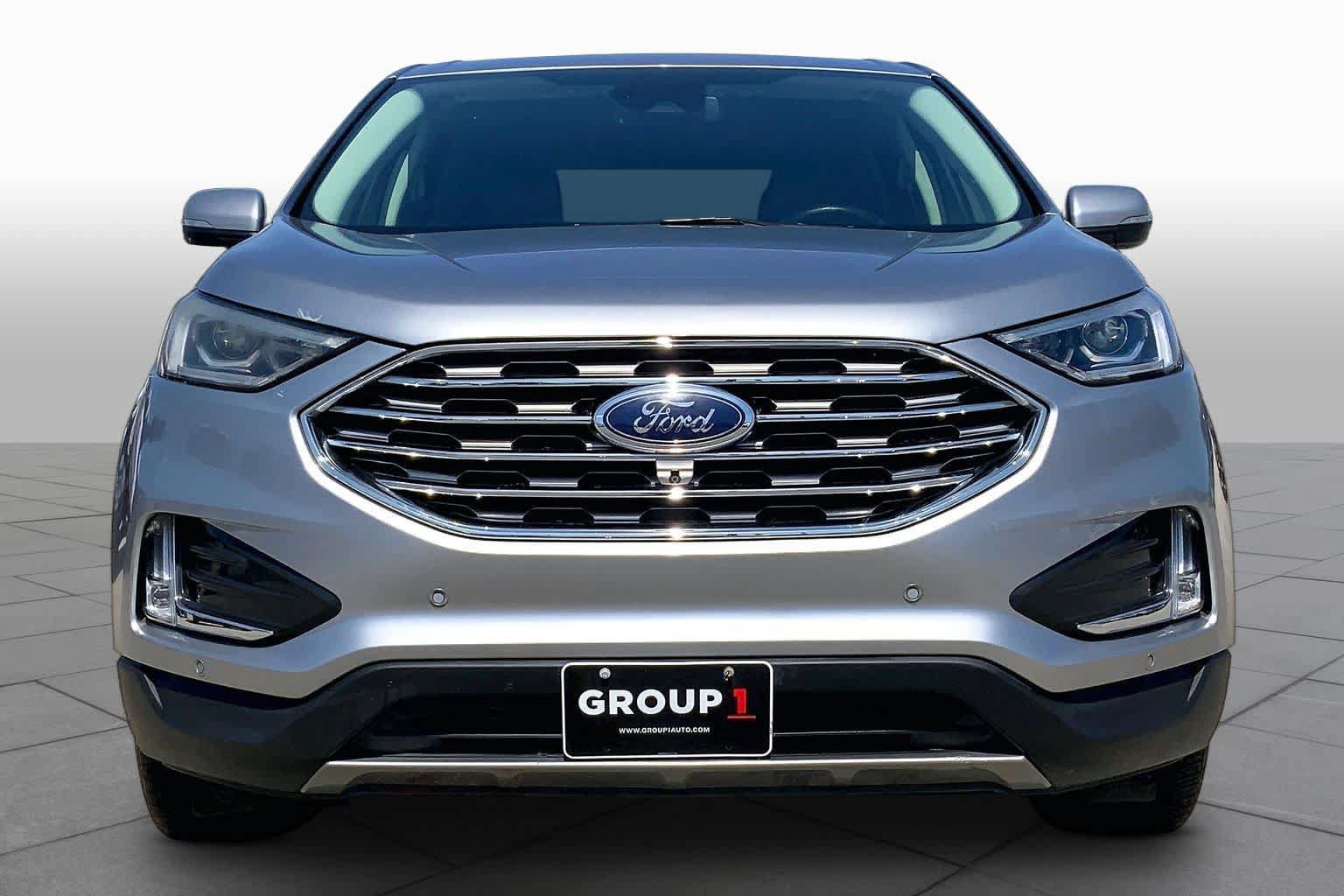 Used 2022 Ford Edge Titanium w/ Equipment Group 301A AWD/4WD image 4