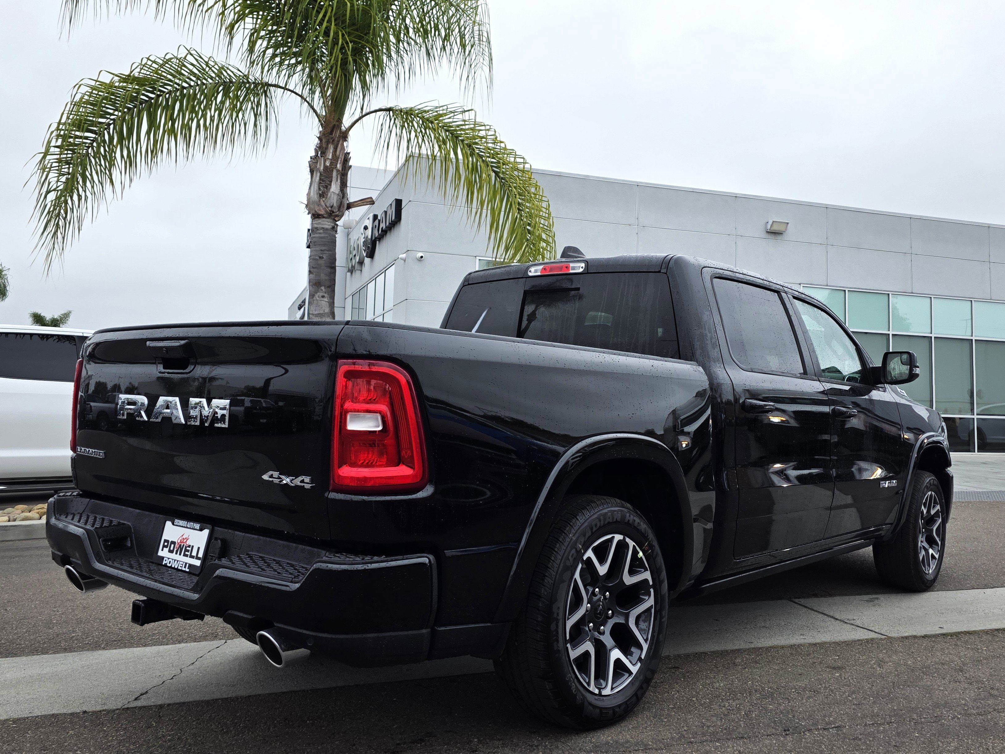 New 2026 RAM 1500 Laramie AWD/4WD image 5