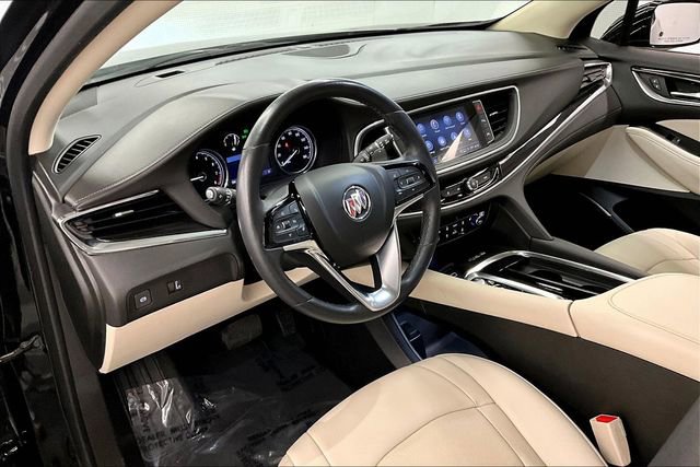 Used 2023 Buick Enclave Essence image 13