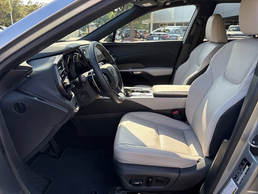 Certified 2025 Lexus RX 350 FWD image 21