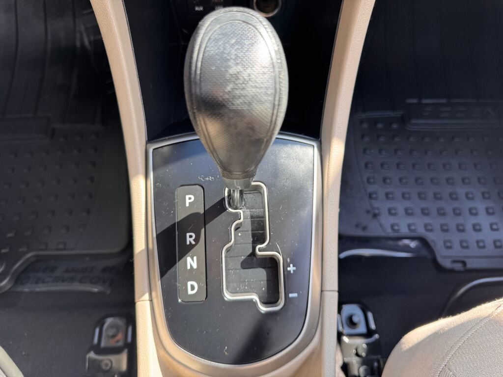 Used 2016 Hyundai Accent SE image 18
