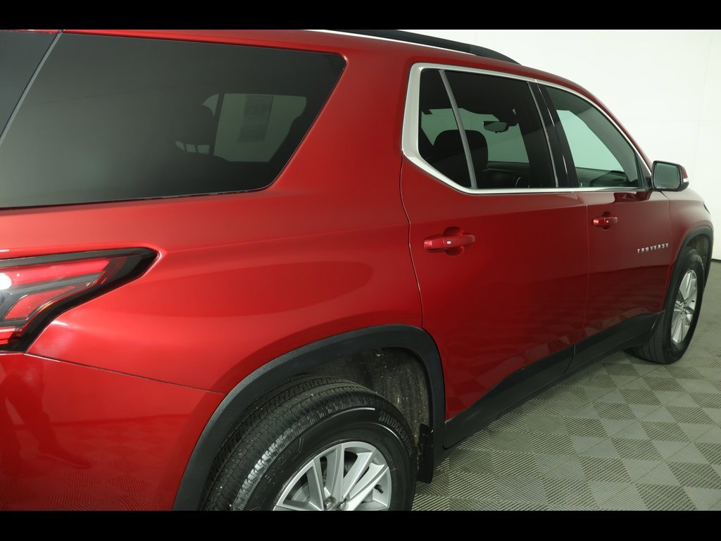 Used 2023 Chevrolet Traverse LT image 20