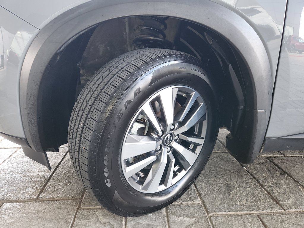 Certified 2023 Nissan Pathfinder SL FWD image 34