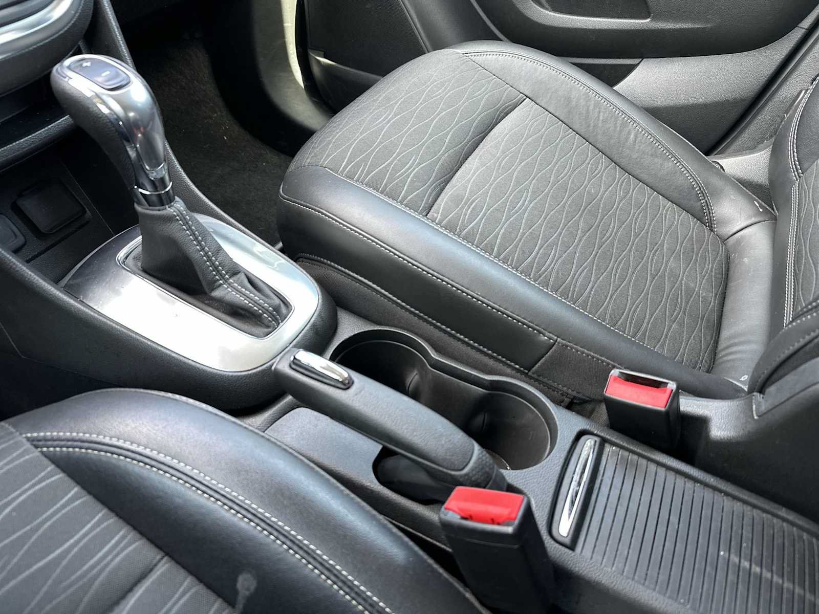 Used 2016 Buick Encore FWD image 38