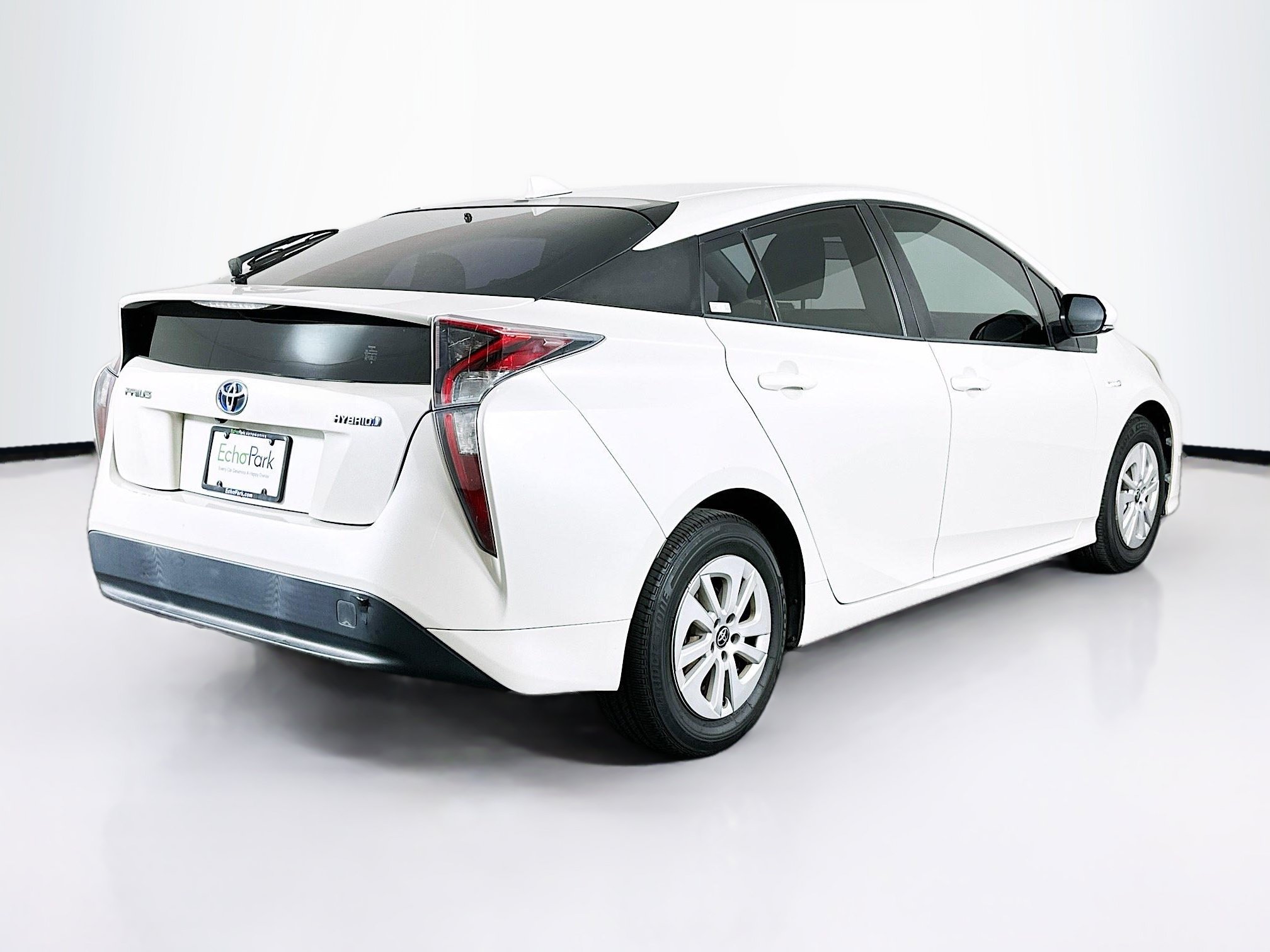 Used 2016 Toyota Prius Two FWD image 9