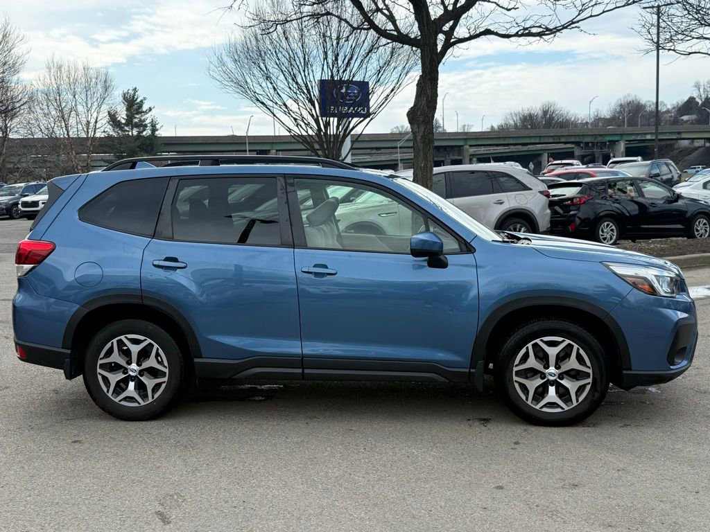 Used 2019 Subaru Forester Premium w/ All-Weather Package image 5