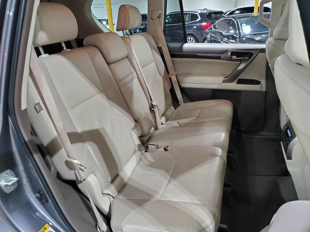 Used 2018 Lexus GX 460 Premium w/ Premium Package AWD/4WD image 20