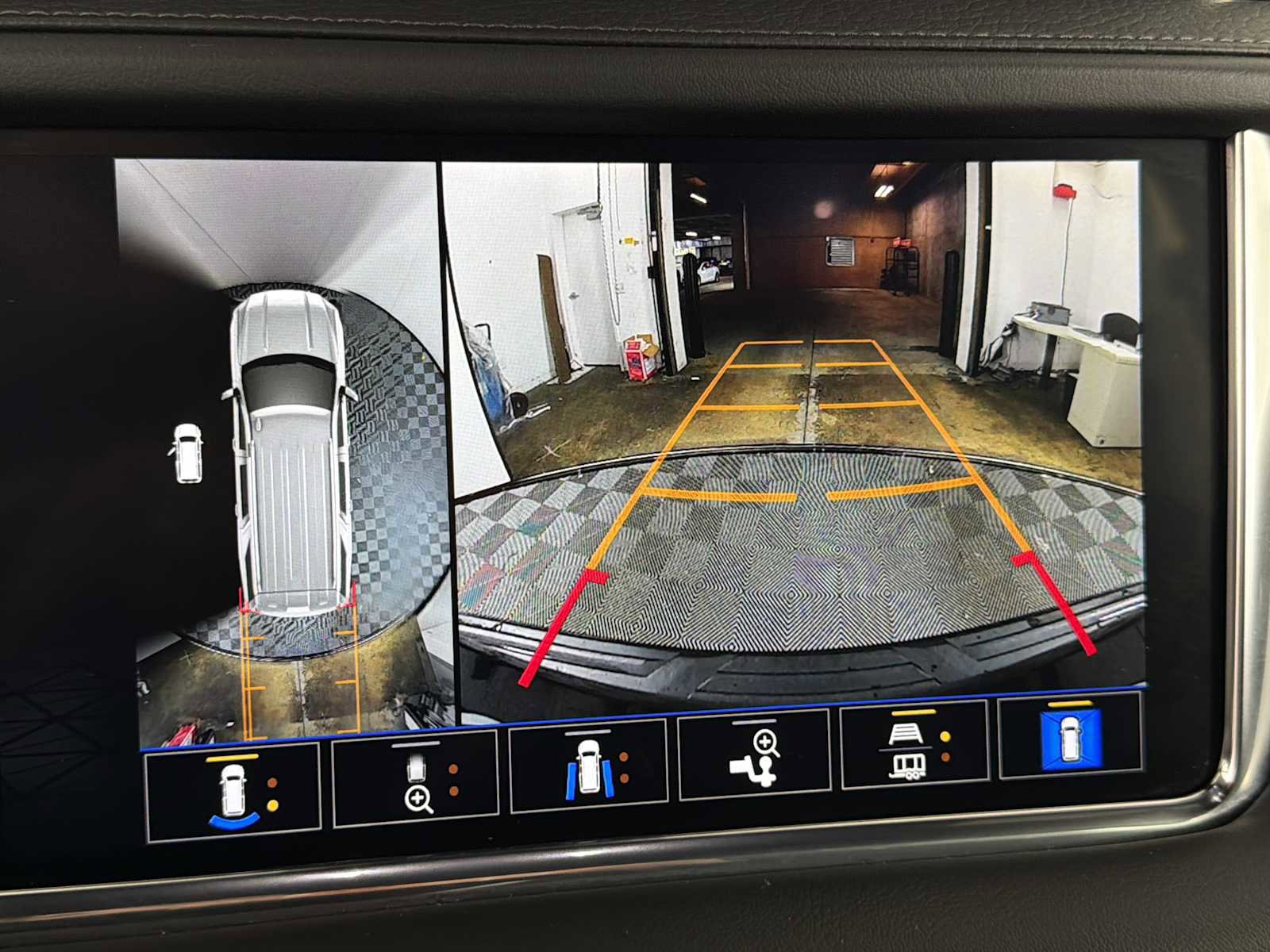 Certified 2023 GMC Yukon Denali AWD/4WD image 29