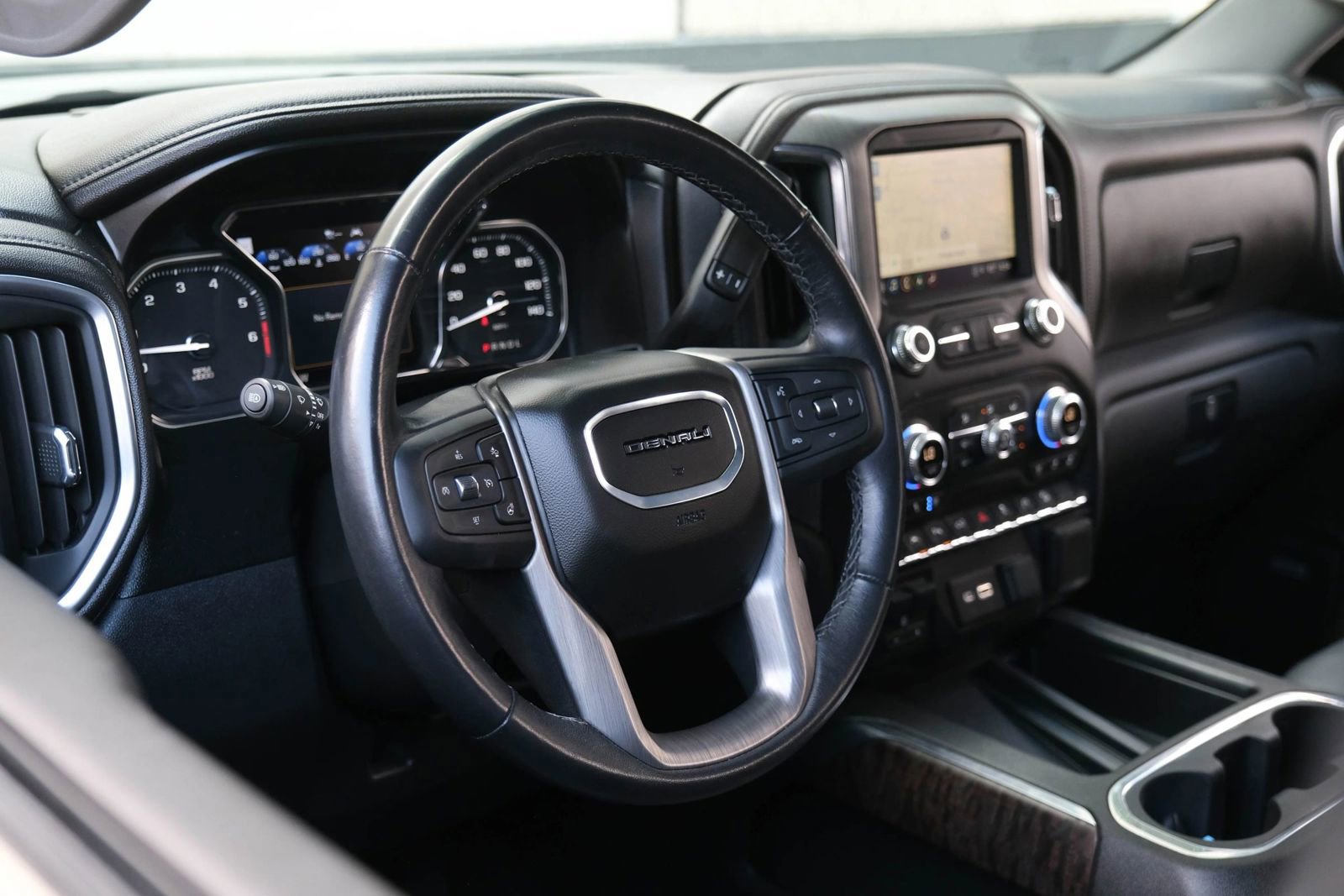 Used 2021 GMC Sierra 1500 Denali w/ Driver Alert Package II AWD/4WD image 22