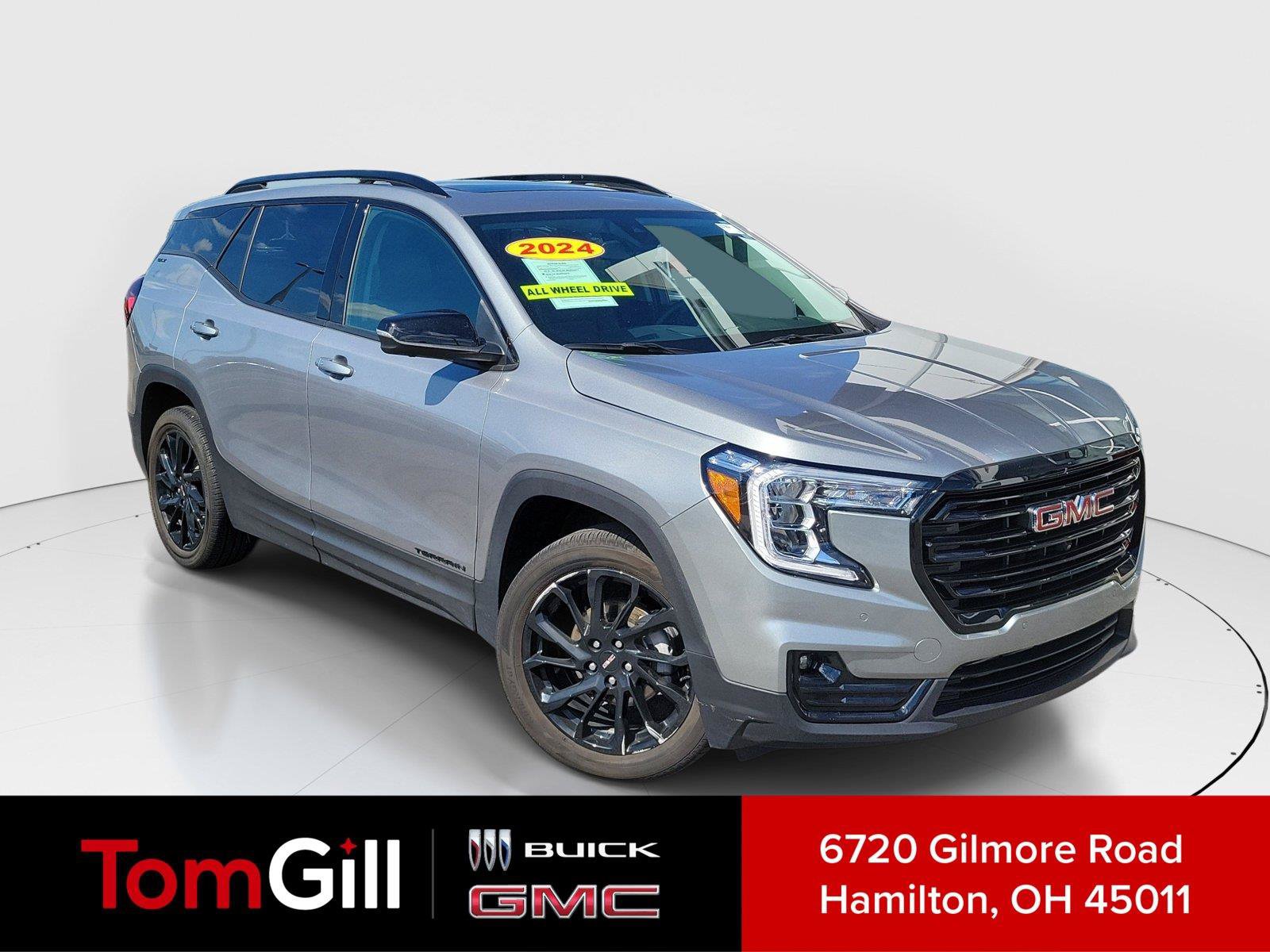 Used 2024 GMC Terrain SLT w/ Infotainment Package II