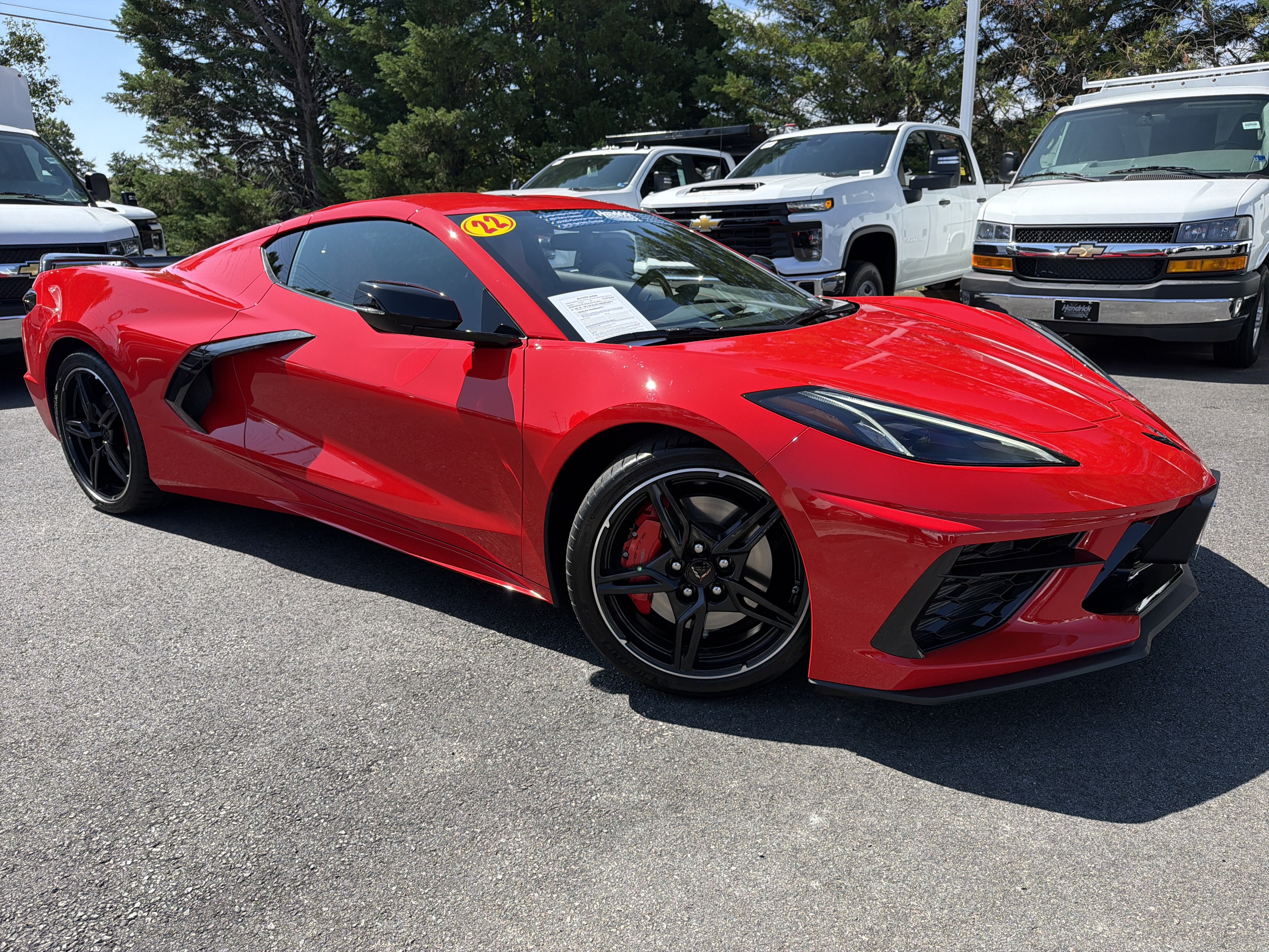 Used 2022 Chevrolet Corvette Stingray Coupe w/ Z51 Performance Package RWD image 2