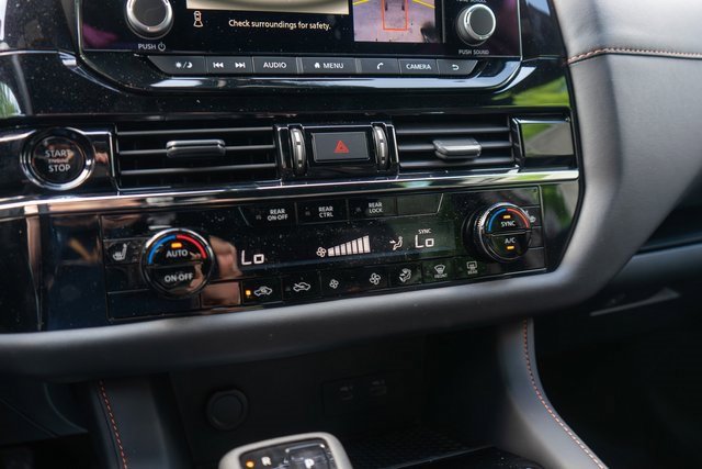 New 2025 Nissan Pathfinder Rock Creek image 22