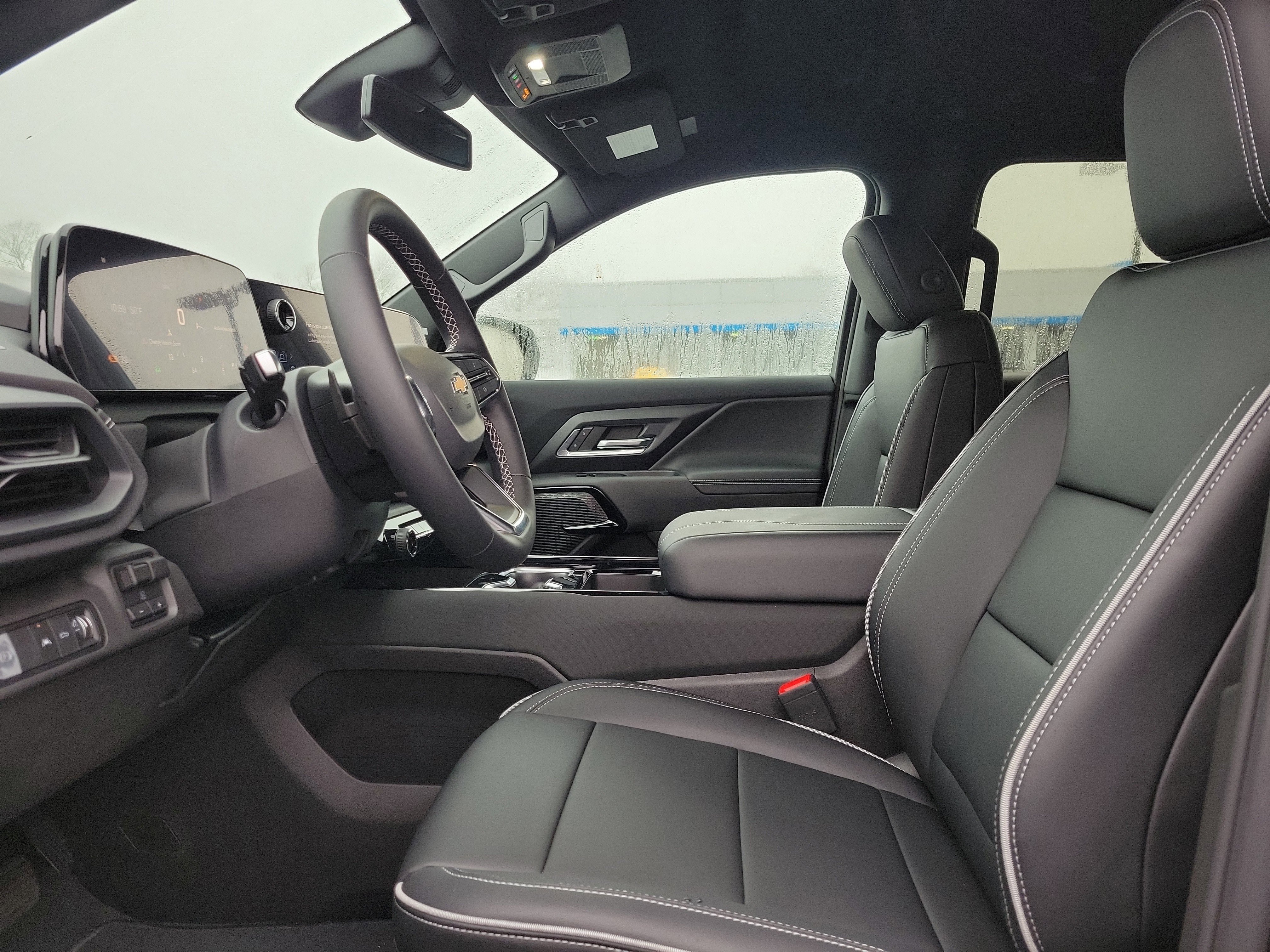 New 2026 Chevrolet Silverado EV LT image 15