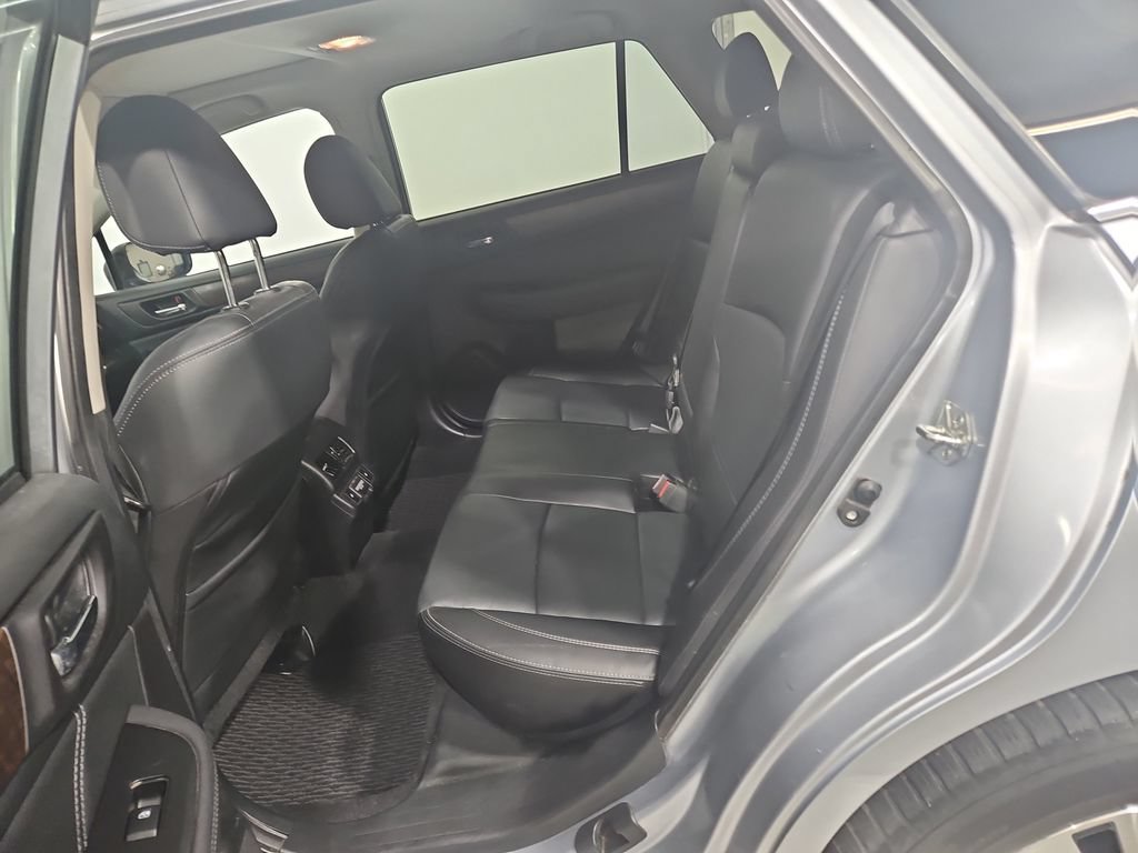 Used 2018 Subaru Outback 3.6R Limited AWD/4WD image 26