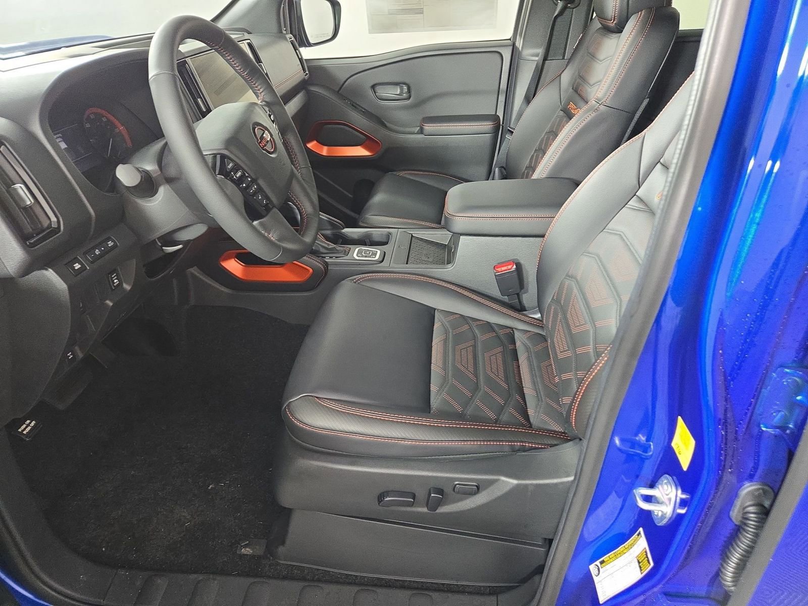 New 2026 Nissan Frontier PRO-4X w/ Pro Premium Package AWD/4WD image 3