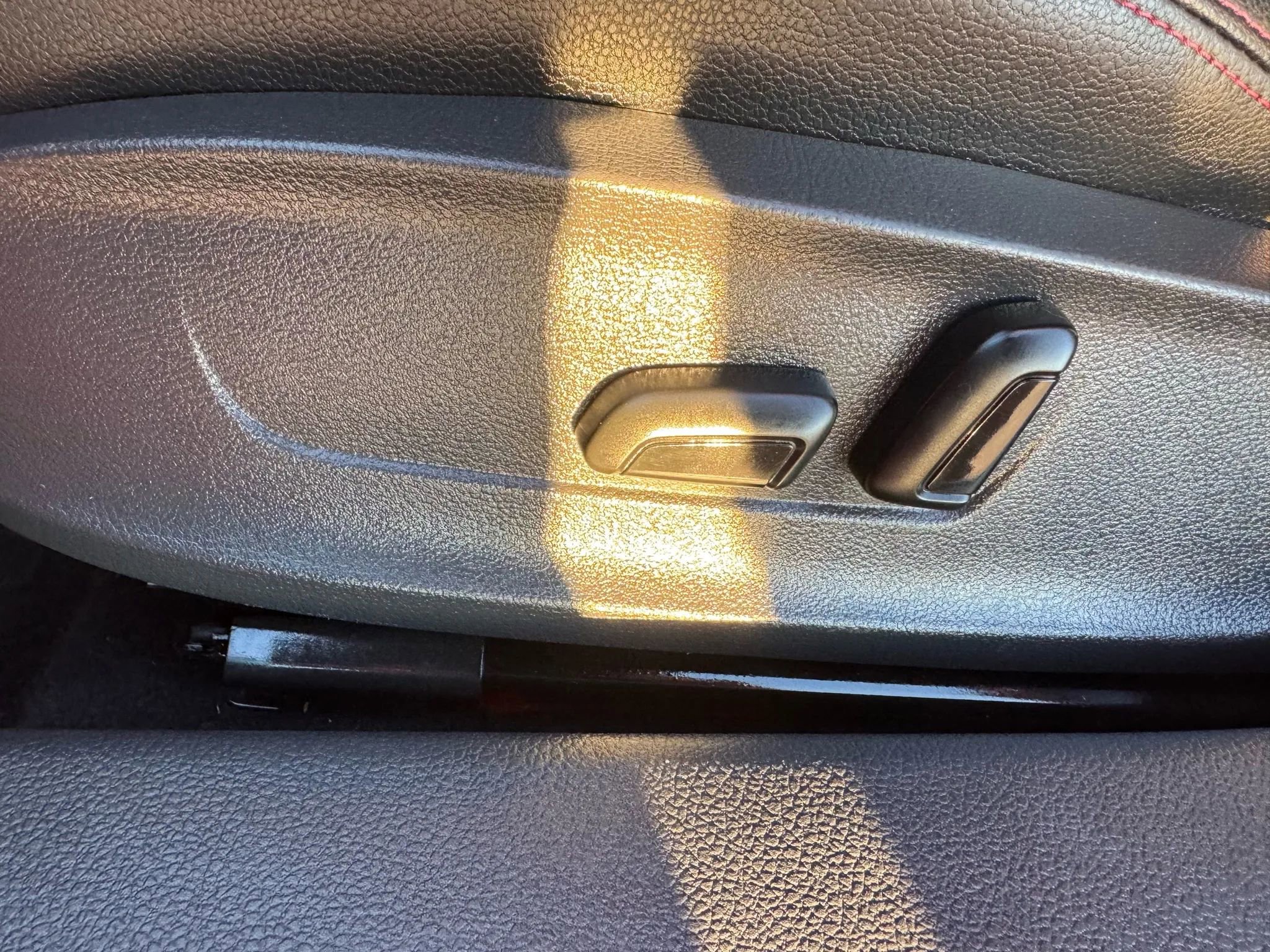 Used 2013 Volkswagen Jetta GLI Autobahn image 15