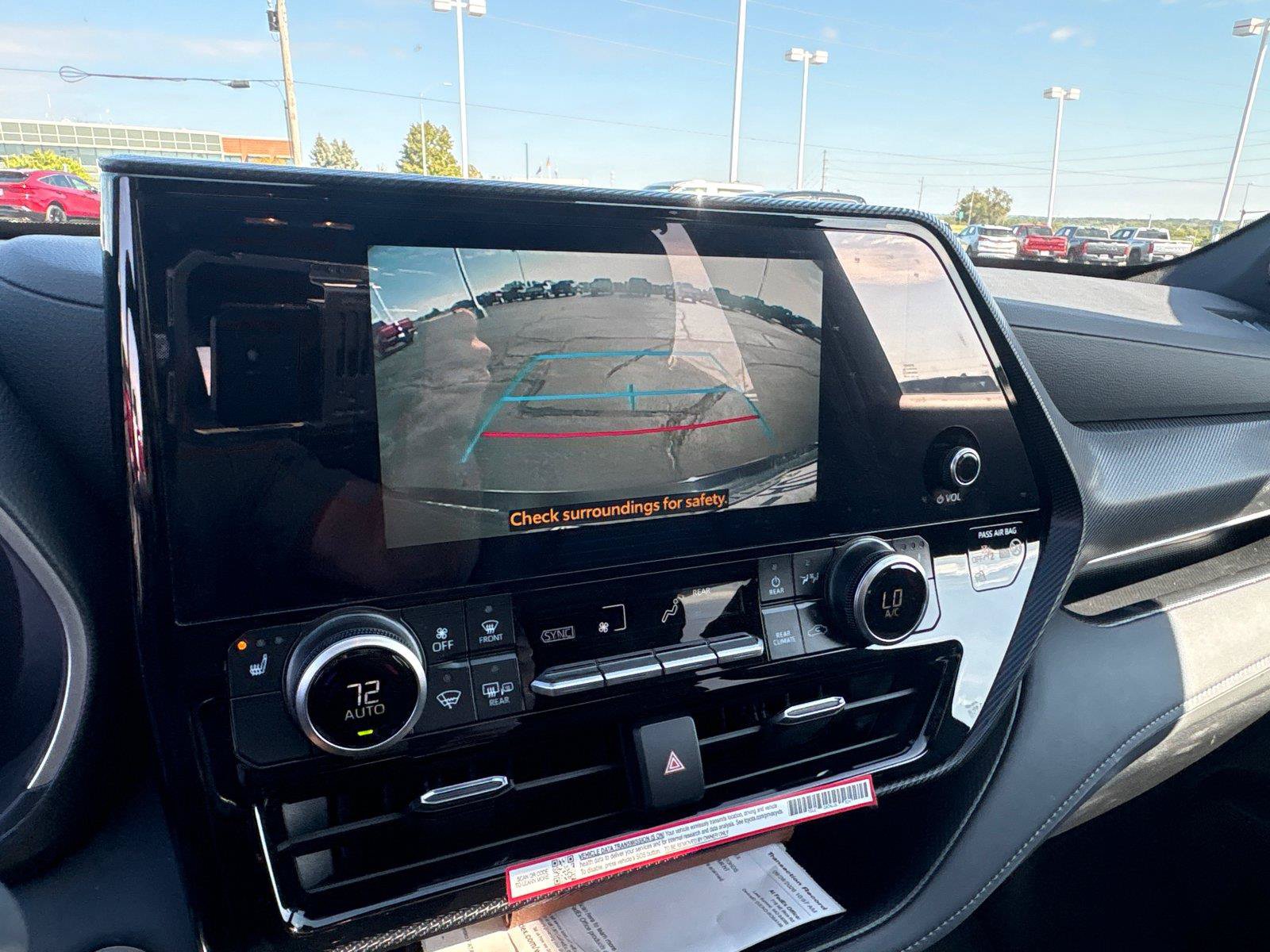 Used 2026 Toyota Highlander XSE AWD/4WD image 28