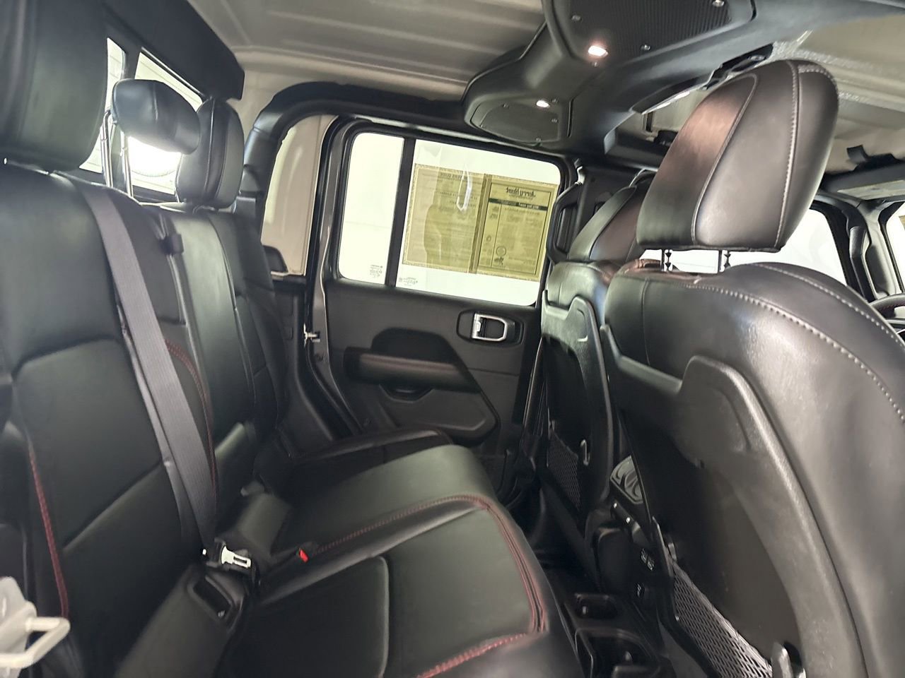 Used 2024 Jeep Gladiator Rubicon w/ Convenience Group AWD/4WD image 23