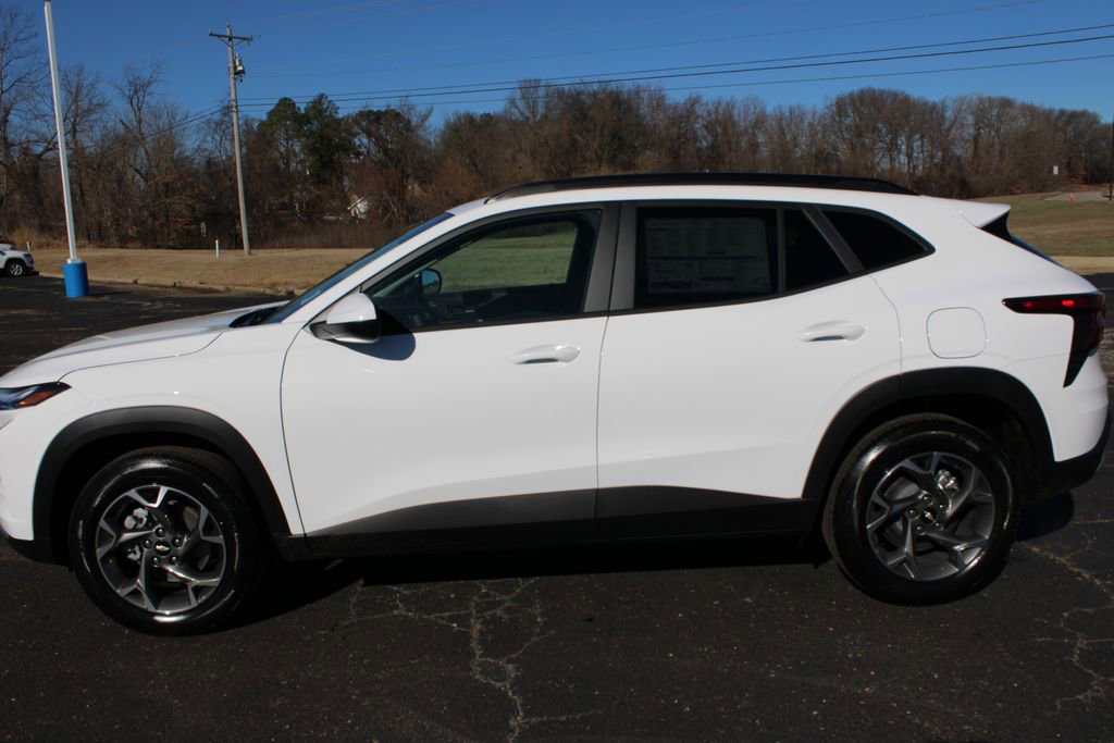 New 2026 Chevrolet Trax LT w/ Sunroof Package image 6