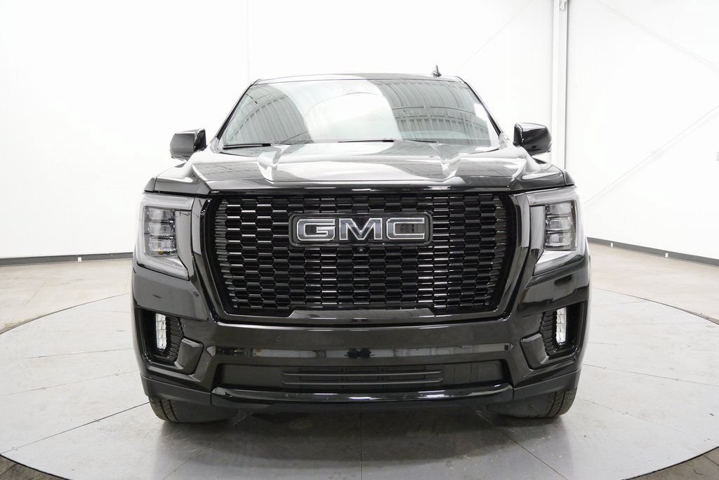 Used 2024 GMC Yukon Denali Ultimate AWD/4WD image 2
