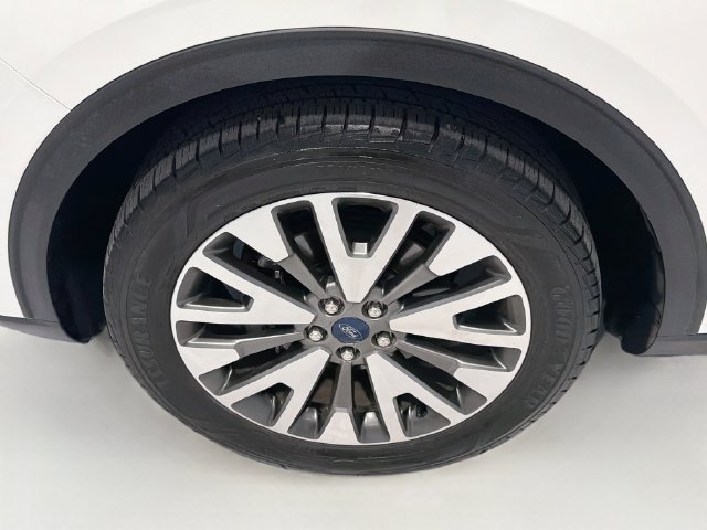 Used 2020 Ford Escape Titanium AWD/4WD image 24