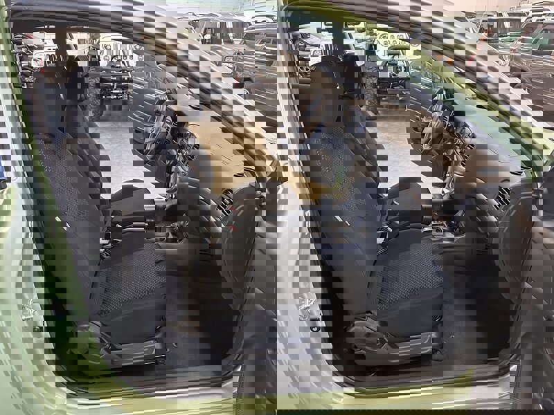 Used 2010 Hyundai Accent GS image 14