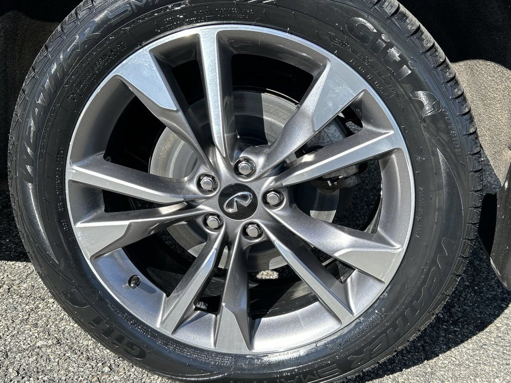 Certified 2023 INFINITI QX60 Luxe AWD/4WD image 11