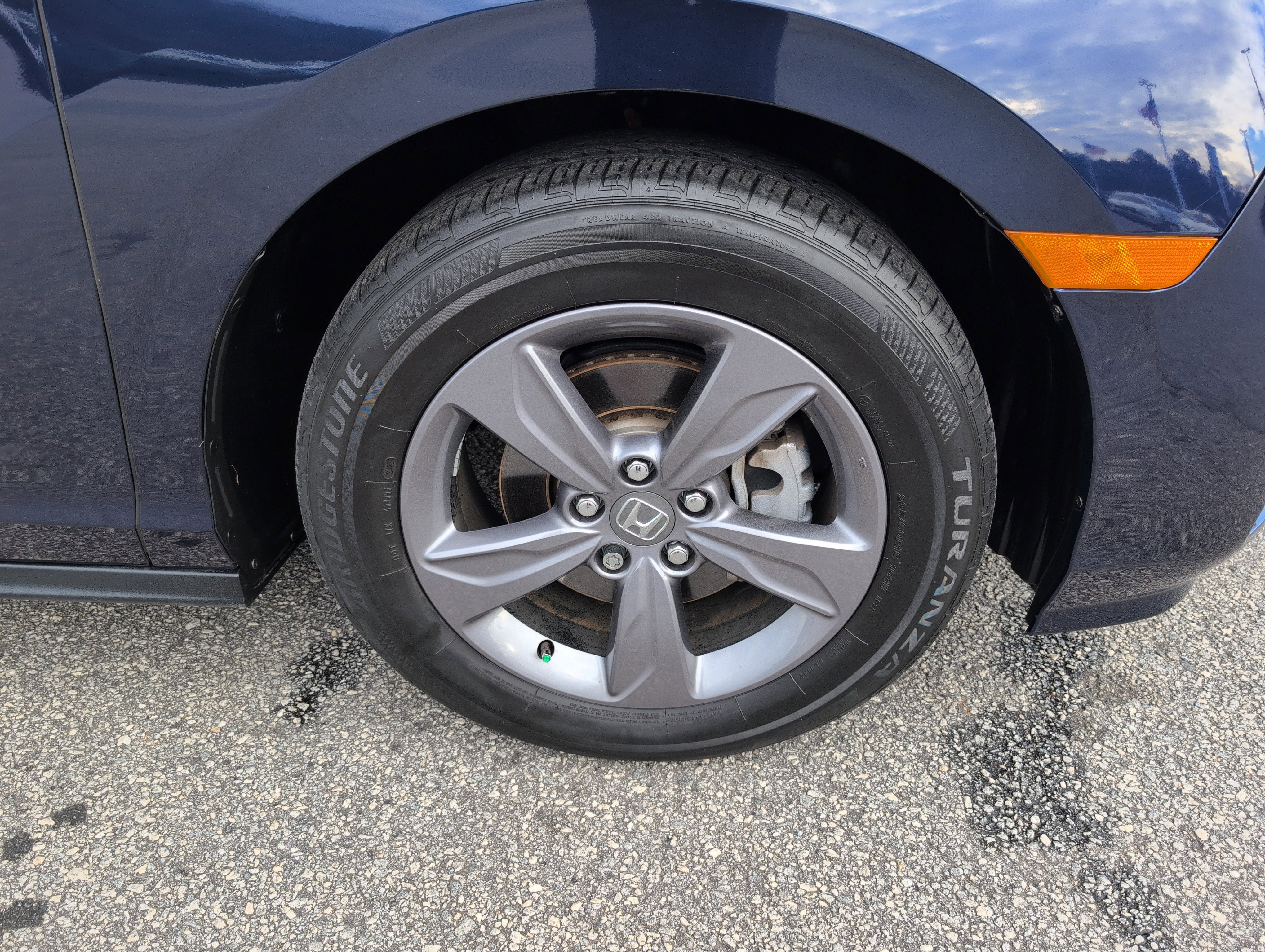 Used 2023 Honda Odyssey EX image 9