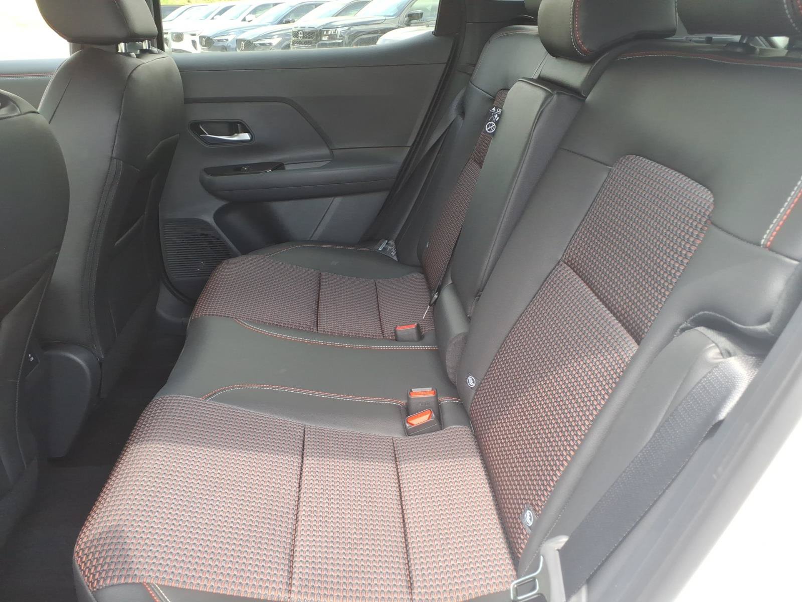 New 2026 Nissan Kicks SR w/ Cold Weather Package AWD/4WD image 6