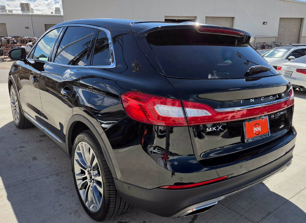 Used 2016 Lincoln MKX Reserve w/ Luxury Package FWD image 7