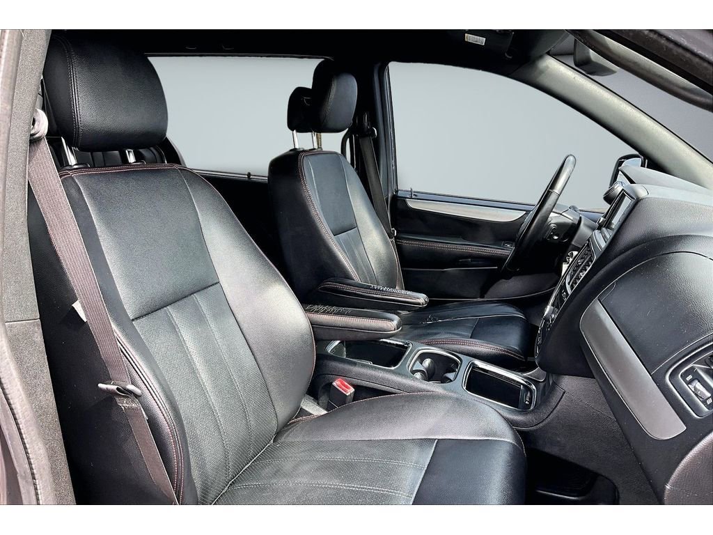 Used 2018 Dodge Grand Caravan GT image 8