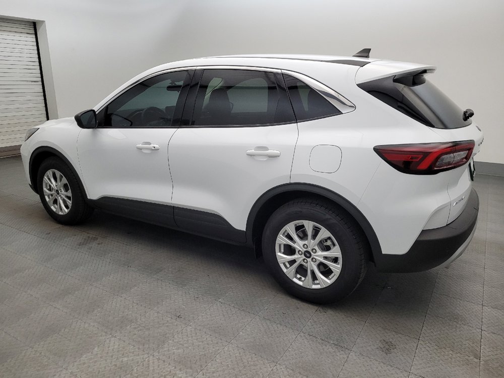 Used 2023 Ford Escape Active FWD image 3