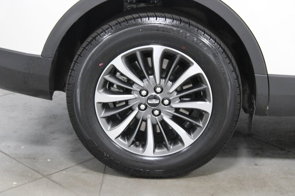 Used 2023 Lincoln Nautilus Reserve w/ Luxury Package AWD/4WD image 13