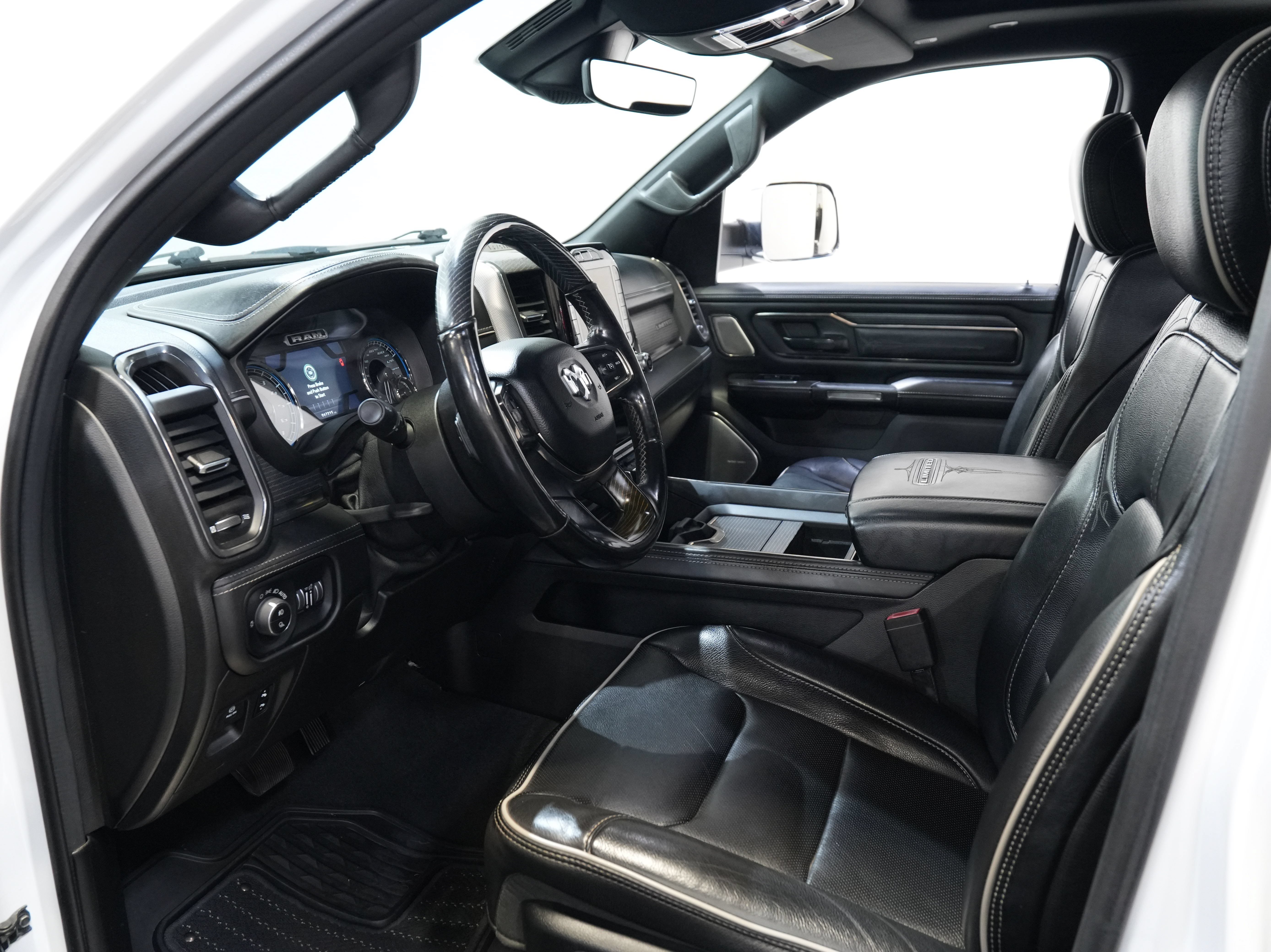 Used 2019 RAM 1500 Limited AWD/4WD image 34
