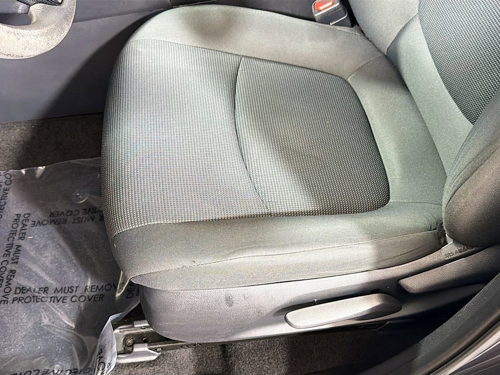 Used 2019 Toyota RAV4 LE image 17