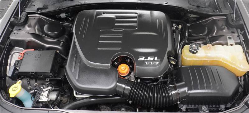 Used 2017 Chrysler 300 S w/ Safetytec Plus Group RWD image 26