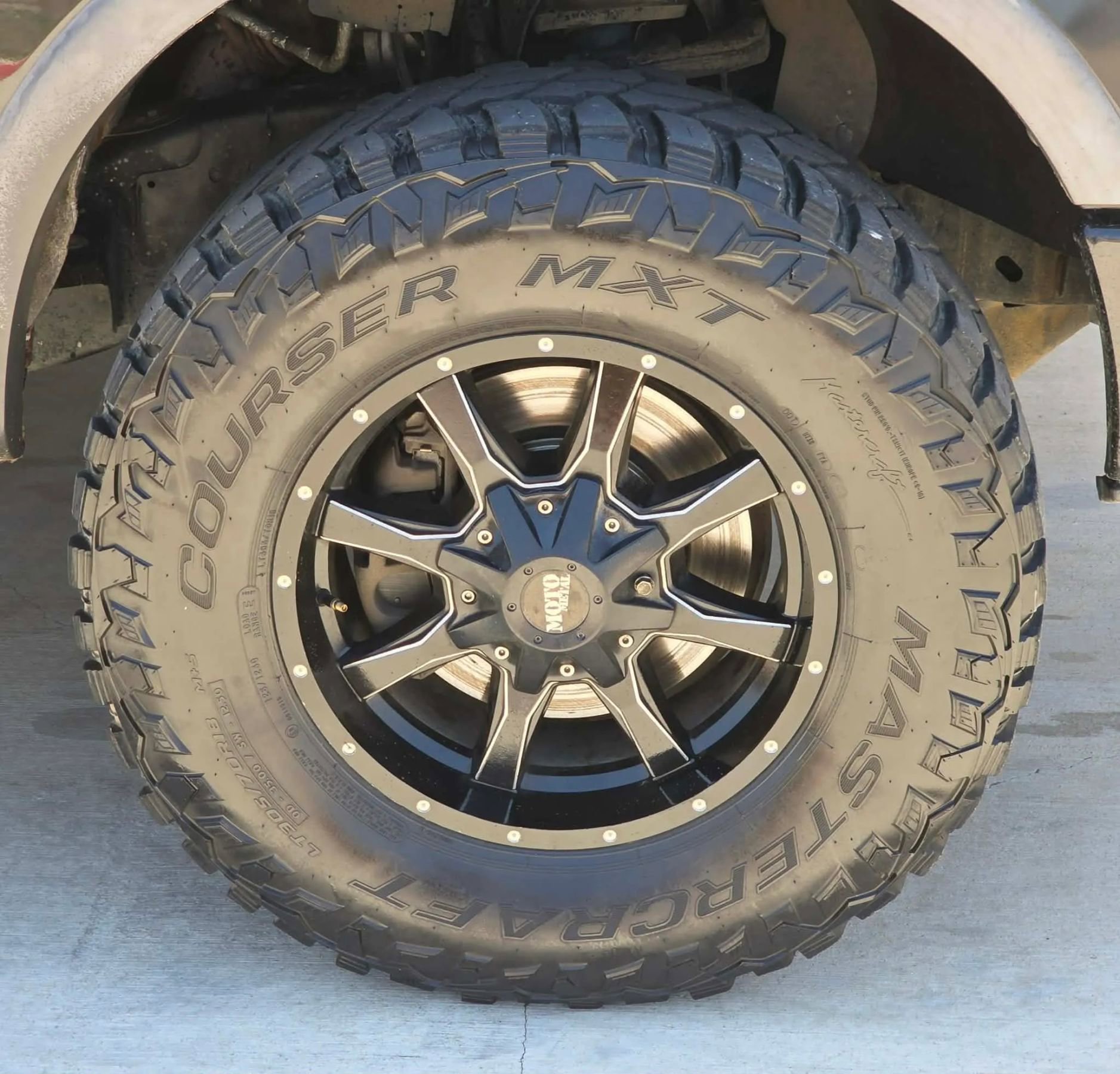 Used 2014 Ford F150 FX4 w/ Equipment Group 401A Mid AWD/4WD image 29