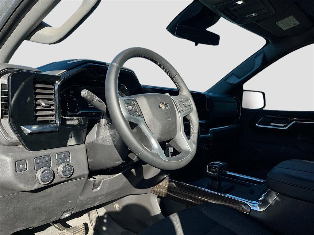 Used 2025 Chevrolet Silverado 1500 RST w/ Z71 Off-Road Package image 9