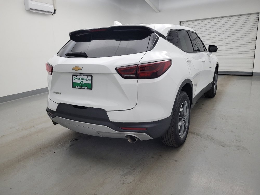 Used 2024 Chevrolet Blazer LT FWD image 9