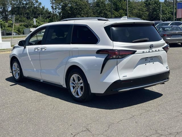 Used 2023 Toyota Sienna Limited AWD/4WD image 10