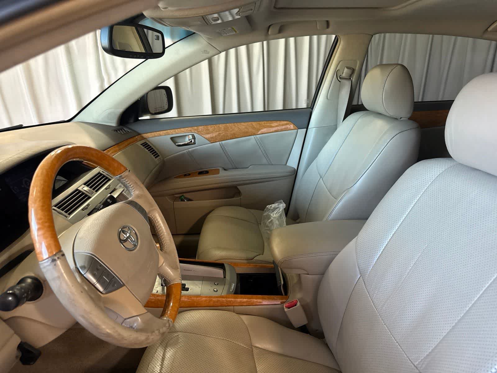 Used 2005 Toyota Avalon Limited FWD image 21