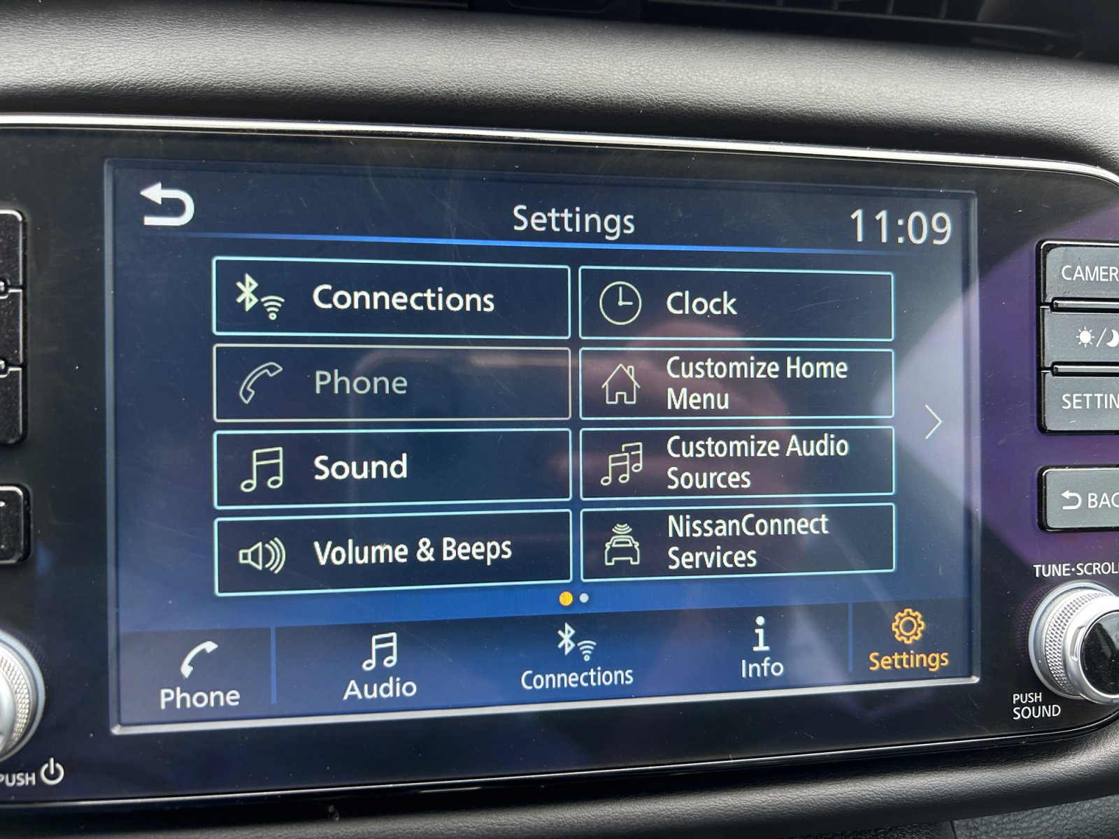 Used 2024 Nissan Kicks SR w/ SR Premium Package FWD image 14