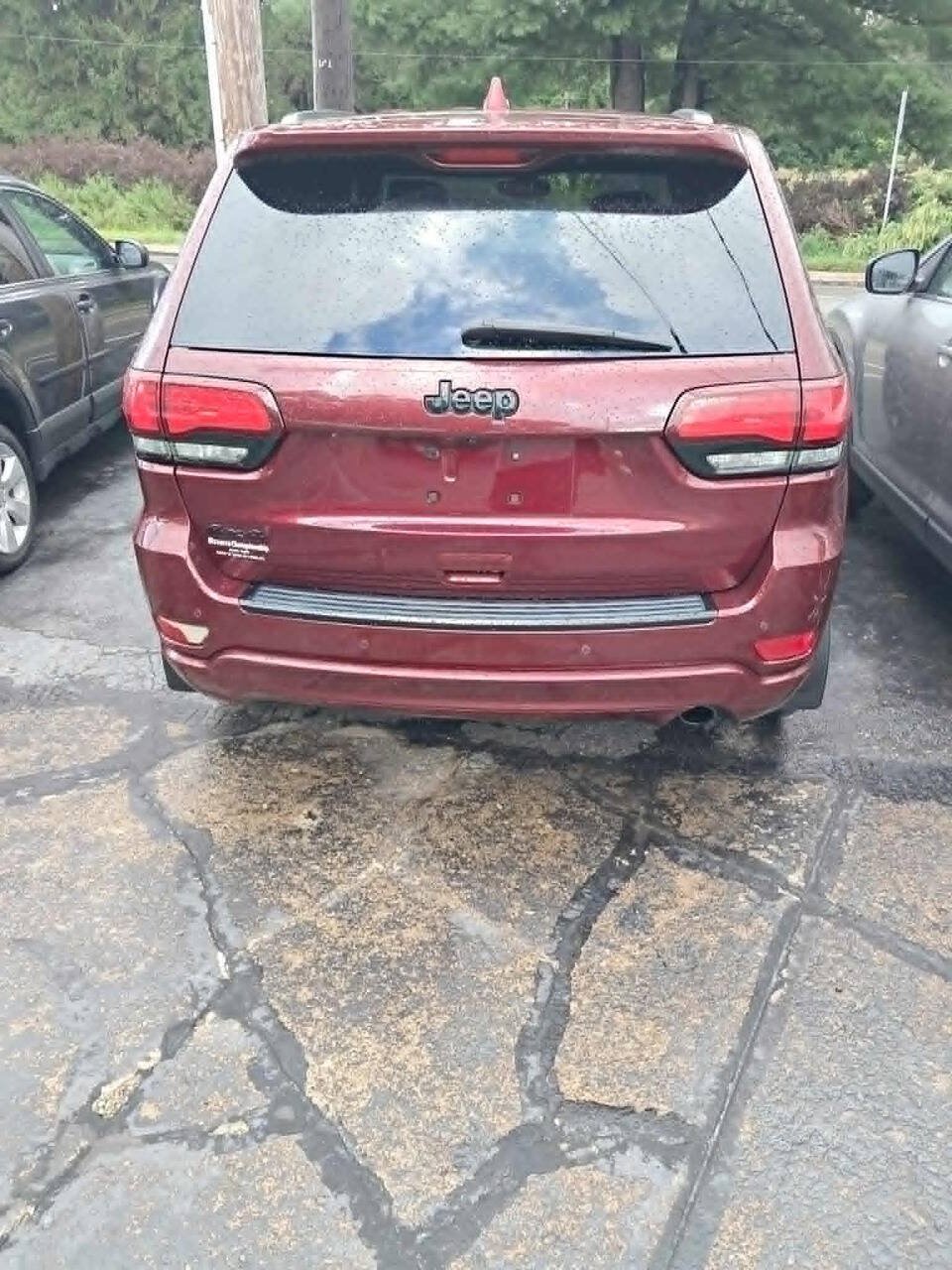 Used 2018 Jeep Grand Cherokee Altitude AWD/4WD image 4