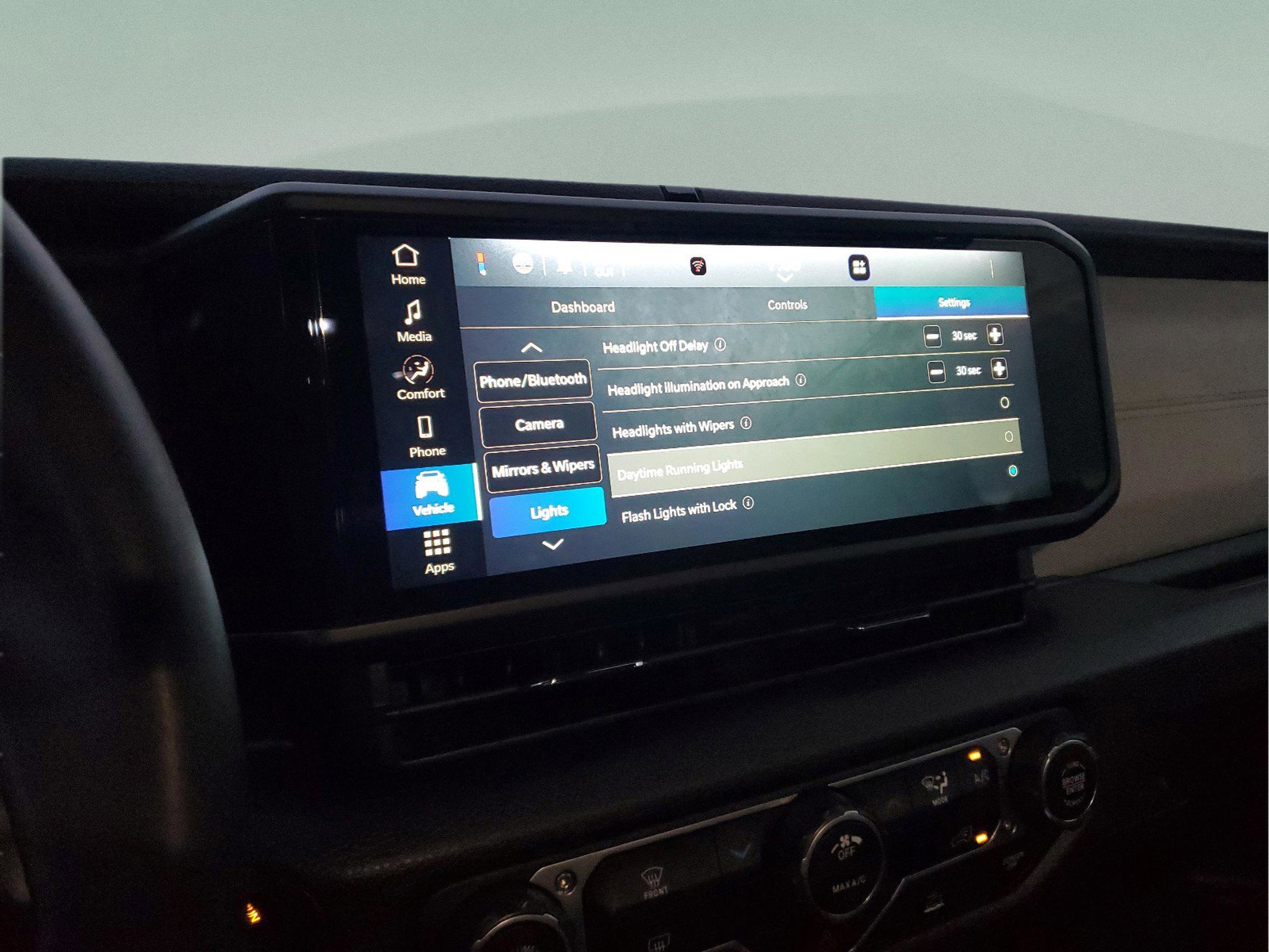 Used 2024 Jeep Gladiator Sport image 20